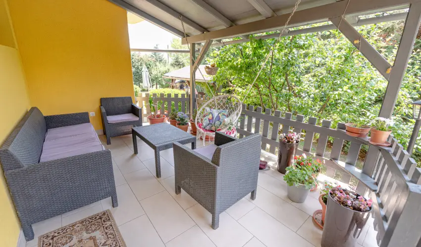 Borb�la Vend�gh�z Gyenesdi�s