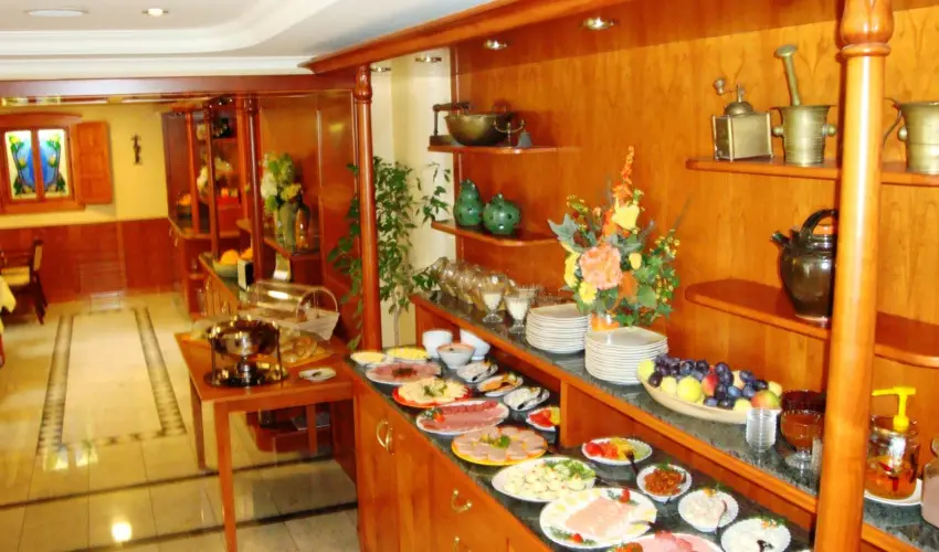 Fortuna Villa H�v�z