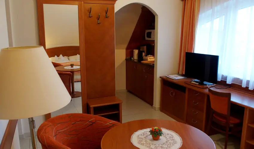 Fortuna Villa H�v�z