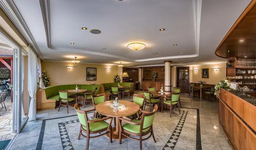 Fortuna Villa H�v�z