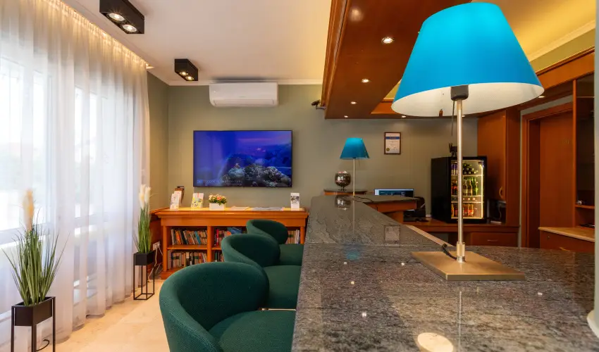 Holiday Club Apartman Hotel H�v�z H�v�z