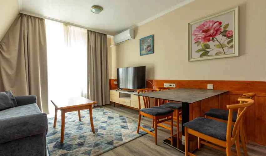 Holiday Club Apartman Hotel H�v�z H�v�z