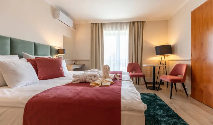 Holiday Club Apartman Hotel H�v�z H�v�z