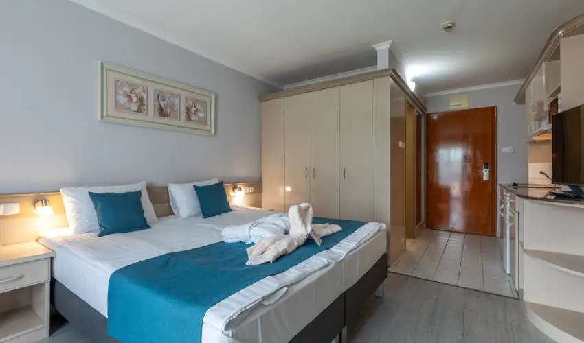 Holiday Club Apartman Hotel H�v�z H�v�z