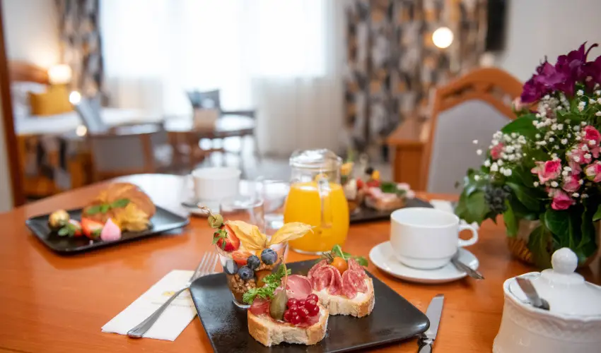 Palace Hotel  H�v�z