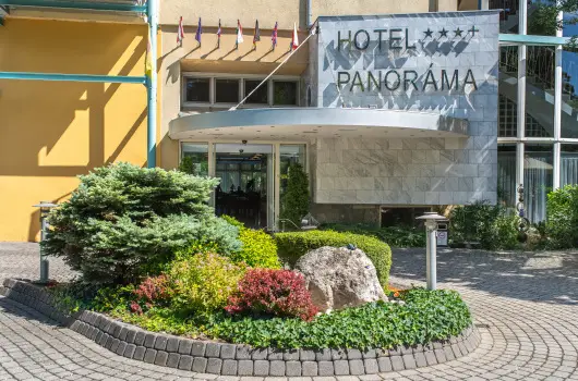 Hotel Panor�ma Balatongy�r�k, Balatongy�r�k, Zalakaros - 26 km