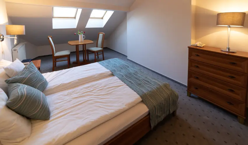 Zsanett Hotel Balatonkeresztr