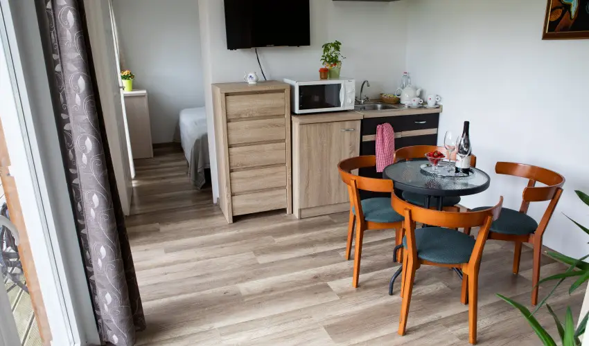 Zsanett Hotel Balatonkeresztr