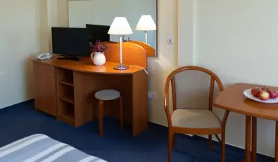 Zsanett Hotel Balatonkeresztr