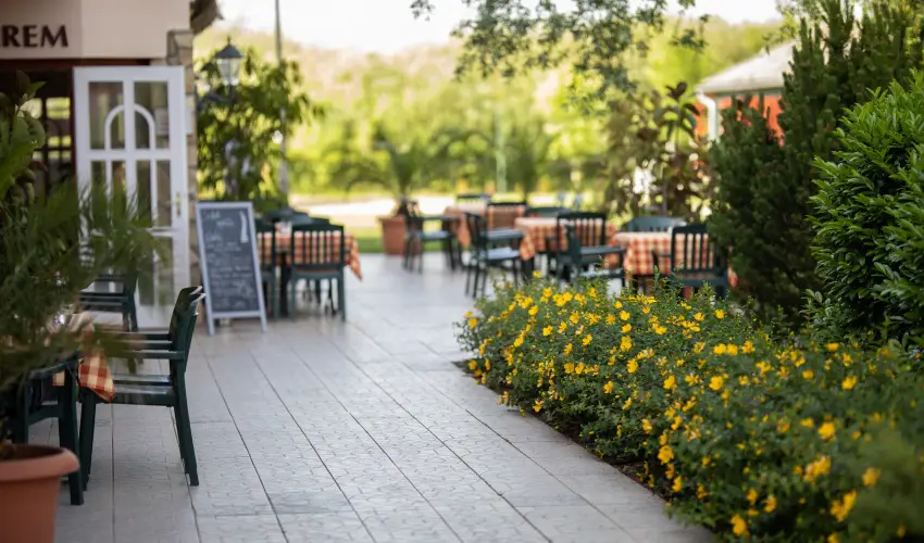 Zsanett Hotel Balatonkeresztr