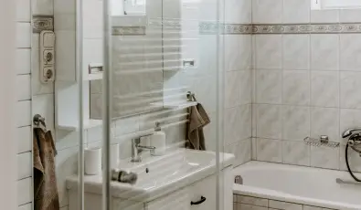 K�k Vend�gh�z Gyenesdi�s