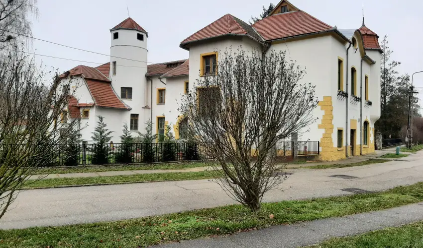 Meller Kast�ly Villa Csurg�