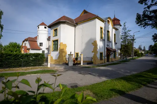 Meller Kast�ly Villa, Csurg�, Zalakaros - 27 km