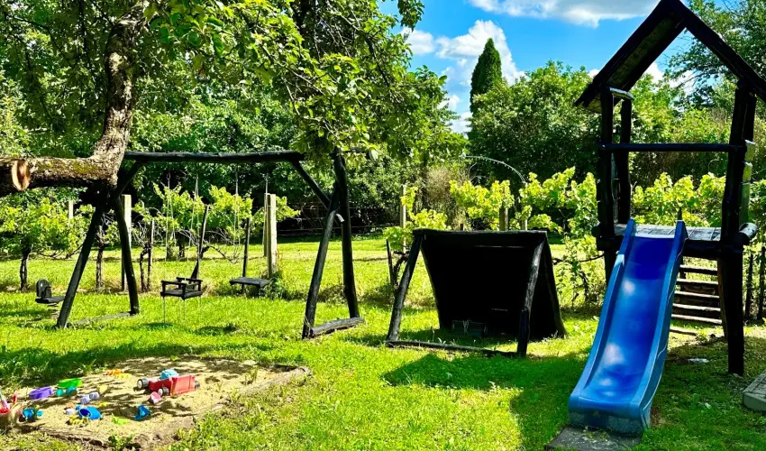 Szent Orb�n Panzi� Zalakaros - Kutyabar�t apartmanok Zalakaros