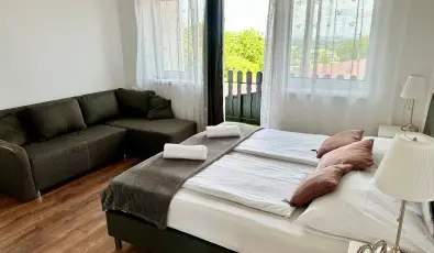 Szent Orb�n Panzi� Zalakaros - Kutyabar�t apartmanok Zalakaros