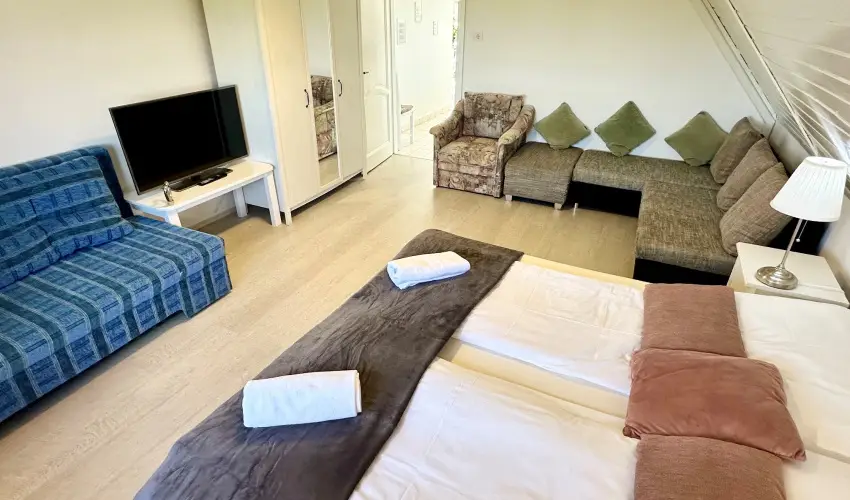 Szent Orb�n Panzi� Zalakaros - Kutyabar�t apartmanok Zalakaros