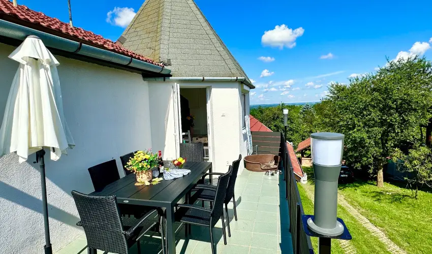 Szent Orb�n Panzi� Zalakaros - Kutyabar�t apartmanok Zalakaros