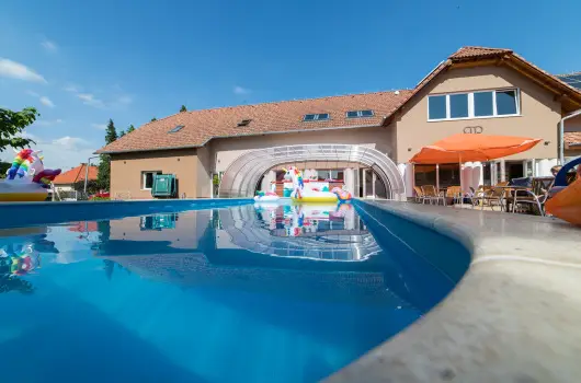 Pelso Panzi�, Balatonm�riaf�rd�, Zalakaros - 24 km