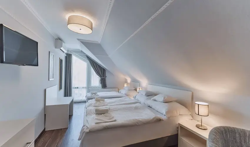 Tokajer Wellness Panzi� Keszthely