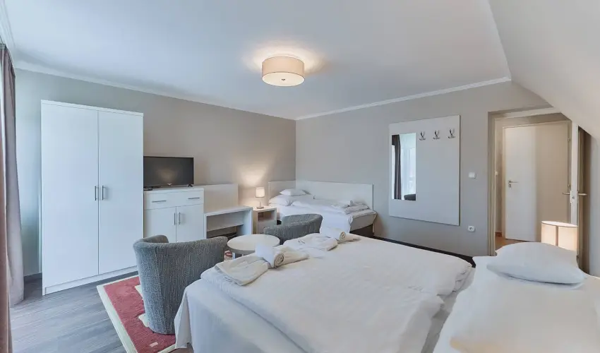 Tokajer Wellness Panzi� Keszthely