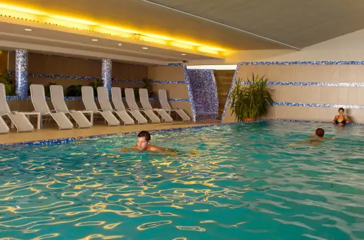 Zenit Hotel Balaton, Vonyarcvashegy, Zalakaros - 24 km